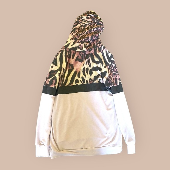 Leopard print hooded sweatshirt - Picture 2 of 4